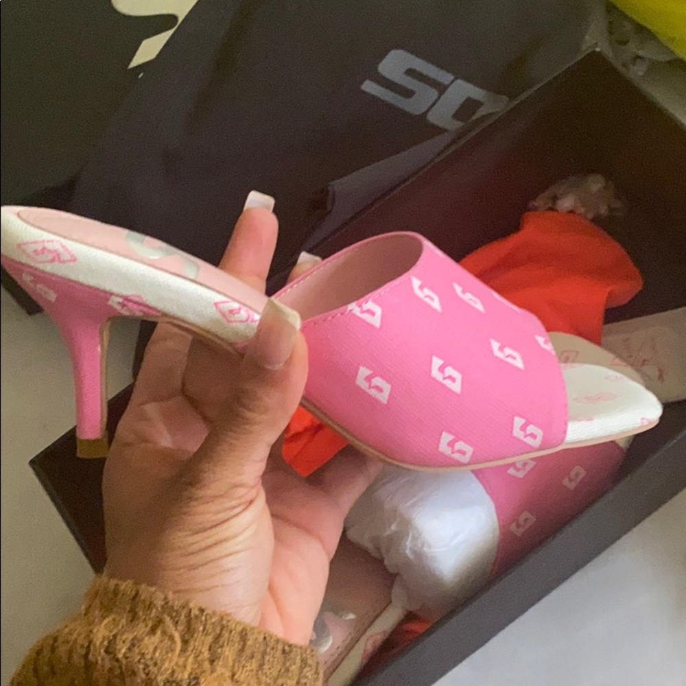 So real shoe